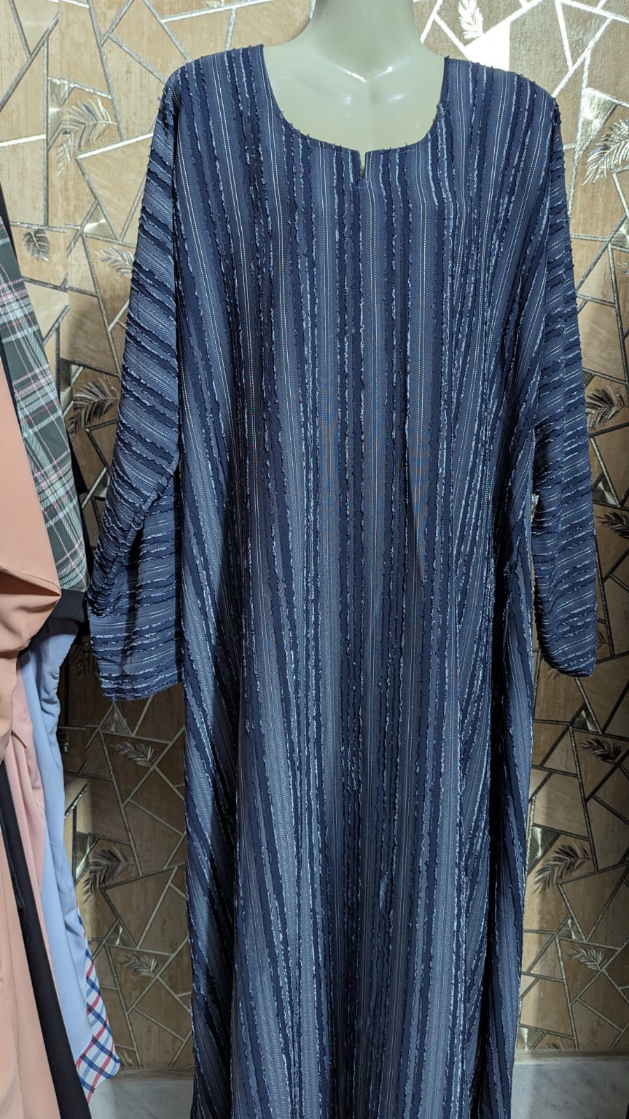 Striped Textured Abaya – Elegant & Comfortable (Multiple Colors Available)